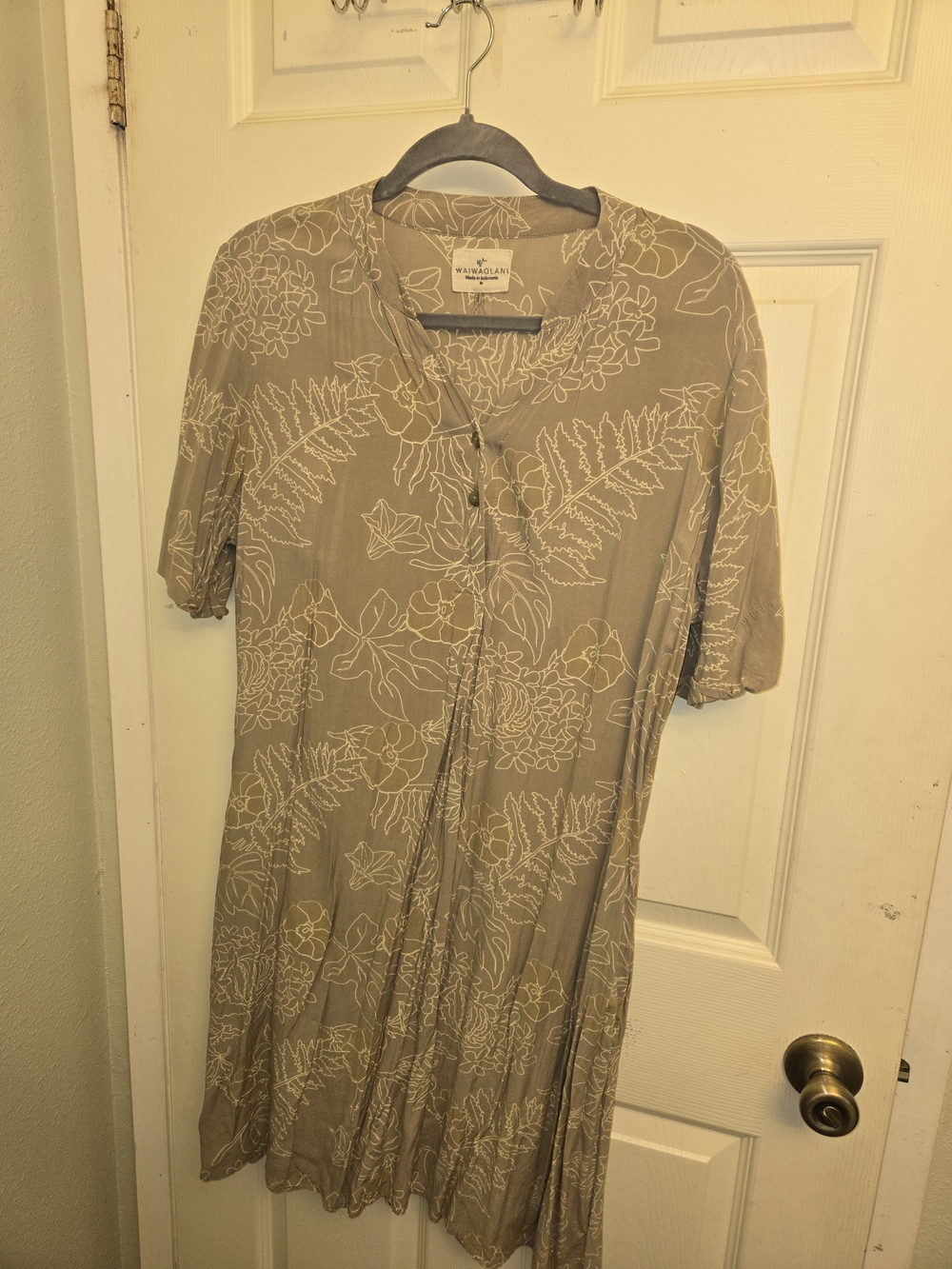 Waiwaolani Dress